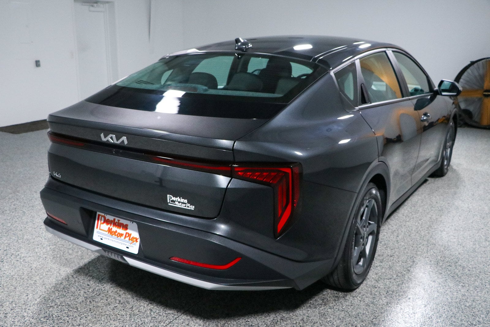 2025 Kia K4 LXS - Photo 7