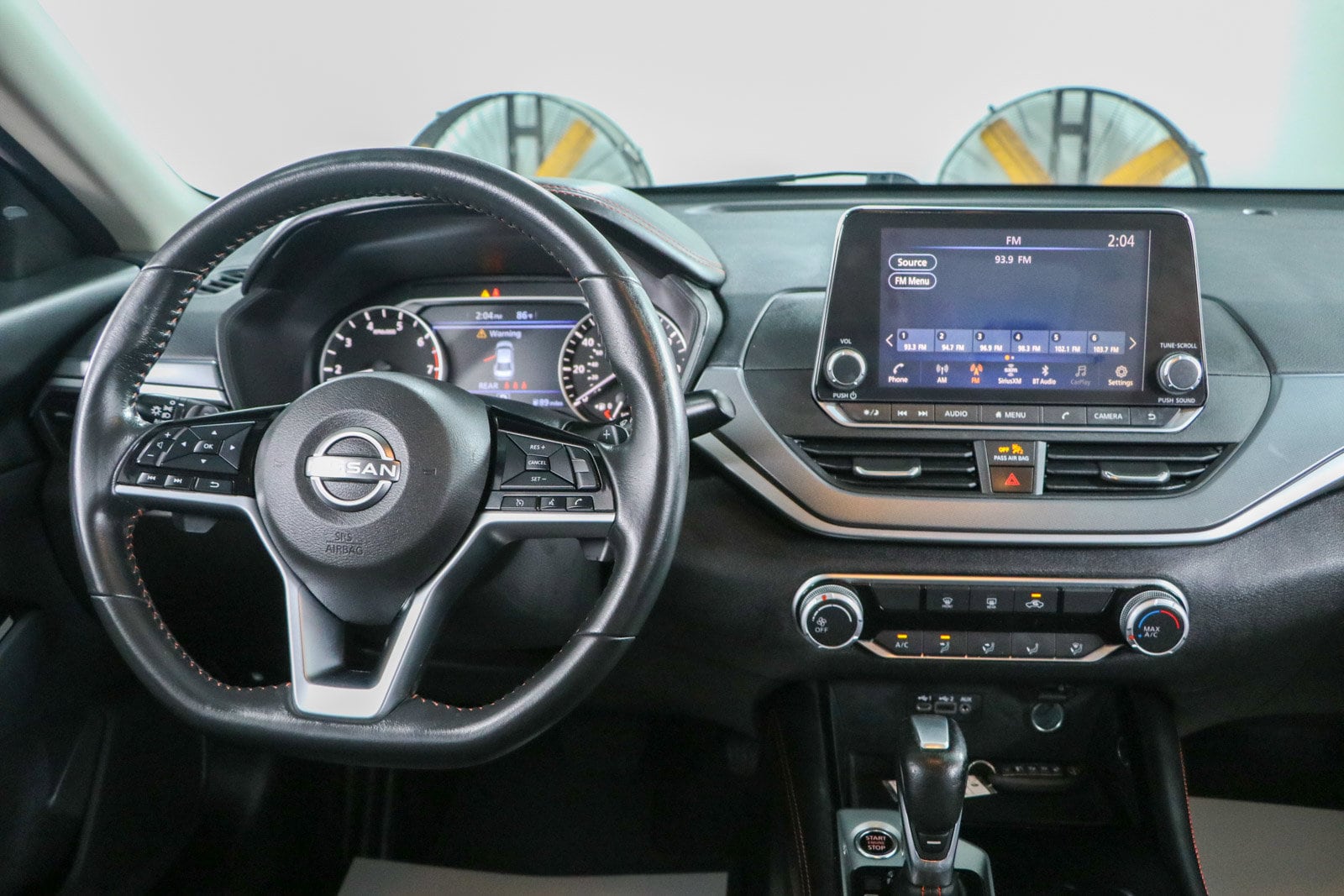 2023 Nissan Altima SR - Photo 16
