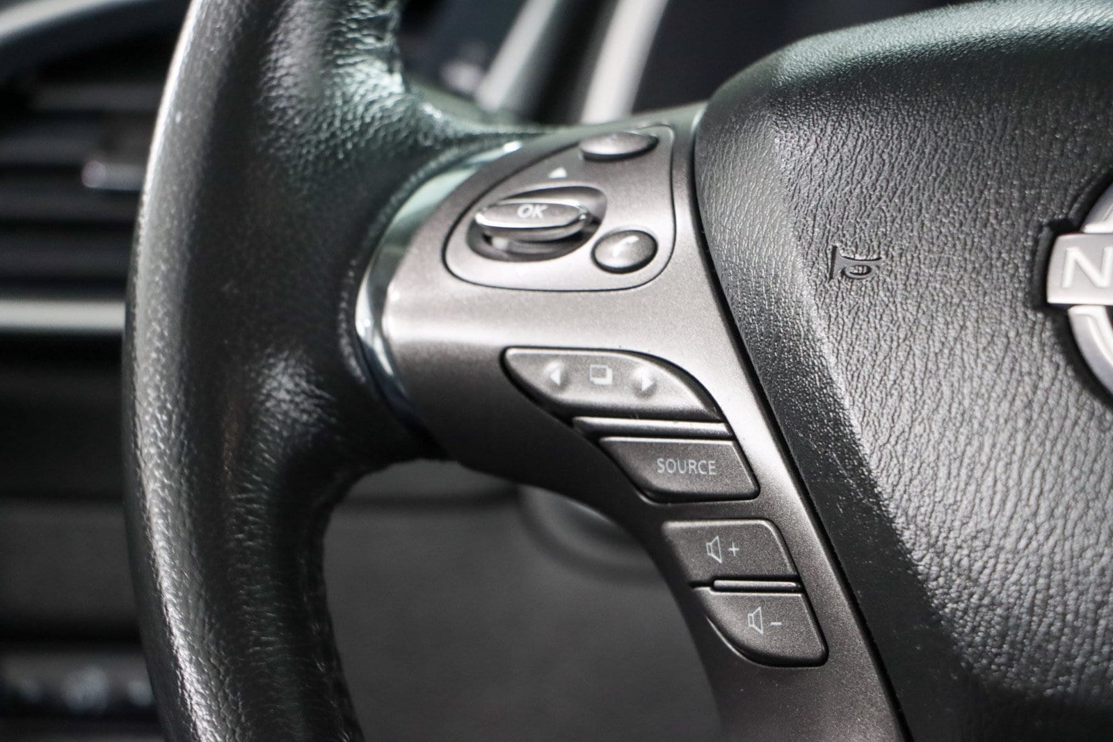 2023 Nissan Murano SV - Photo 13
