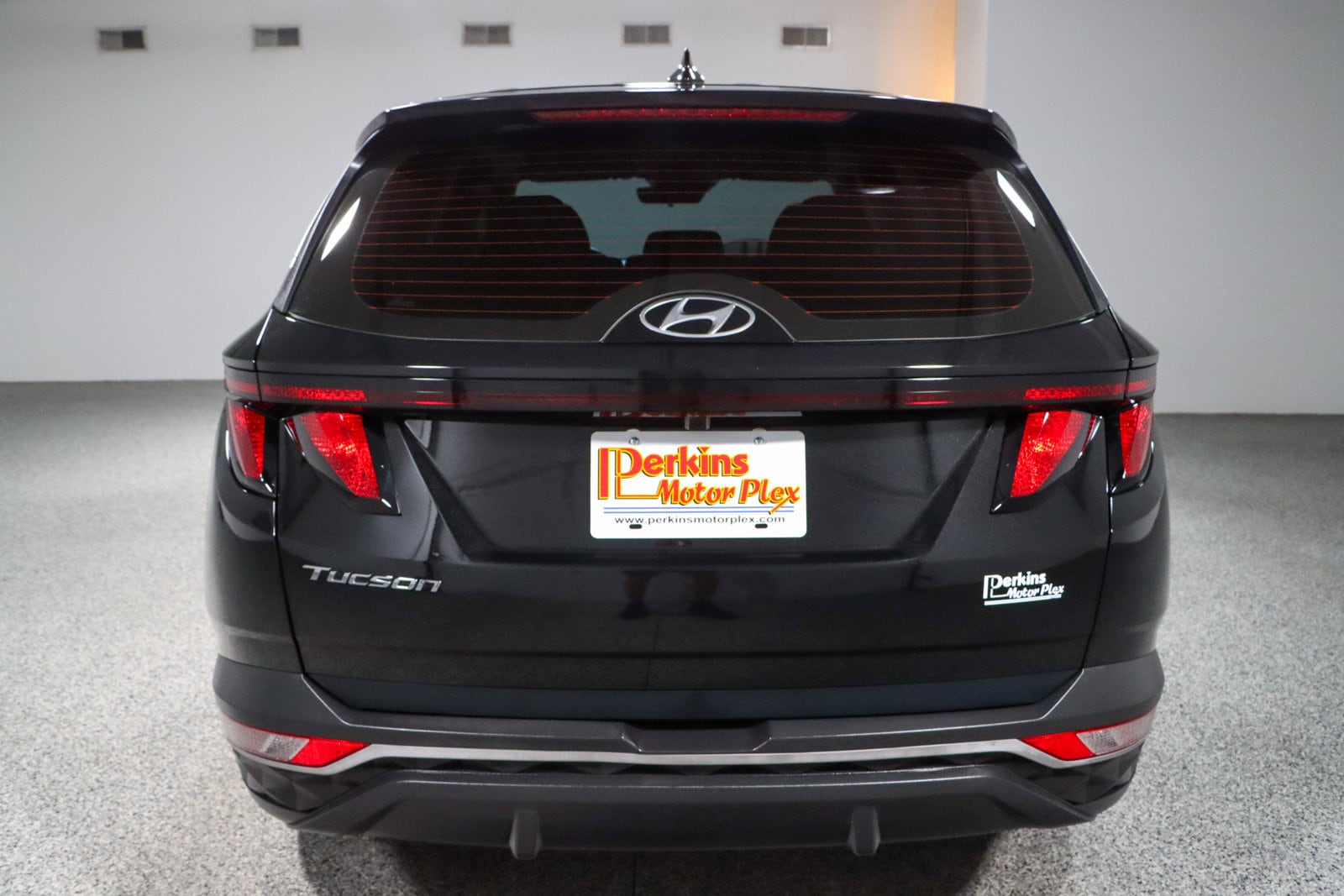 2023 Hyundai Tucson SE - Photo 8