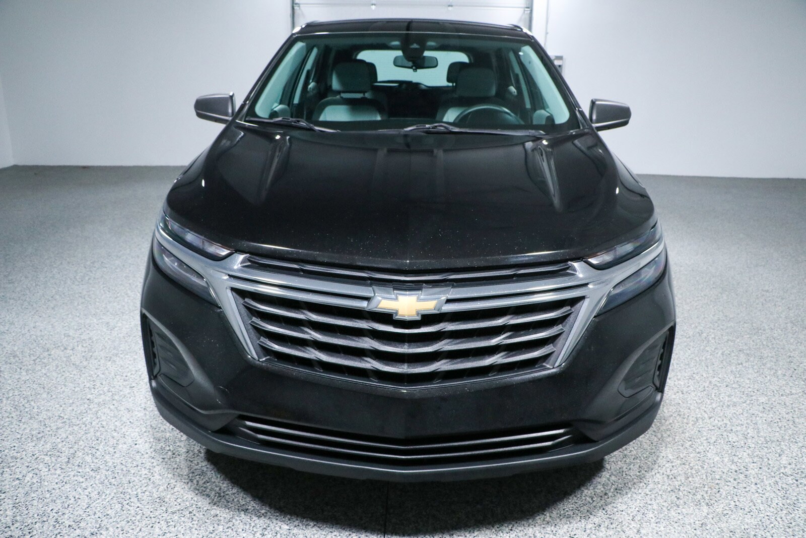 2022 Chevrolet Equinox LS photo 2