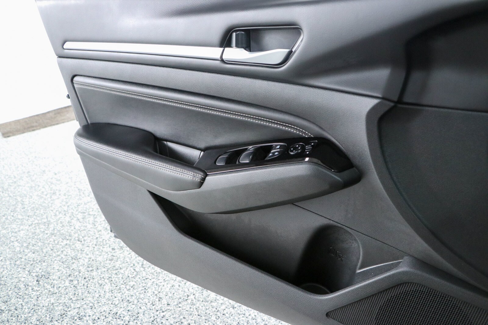 2023 Nissan Altima SL - Photo 22