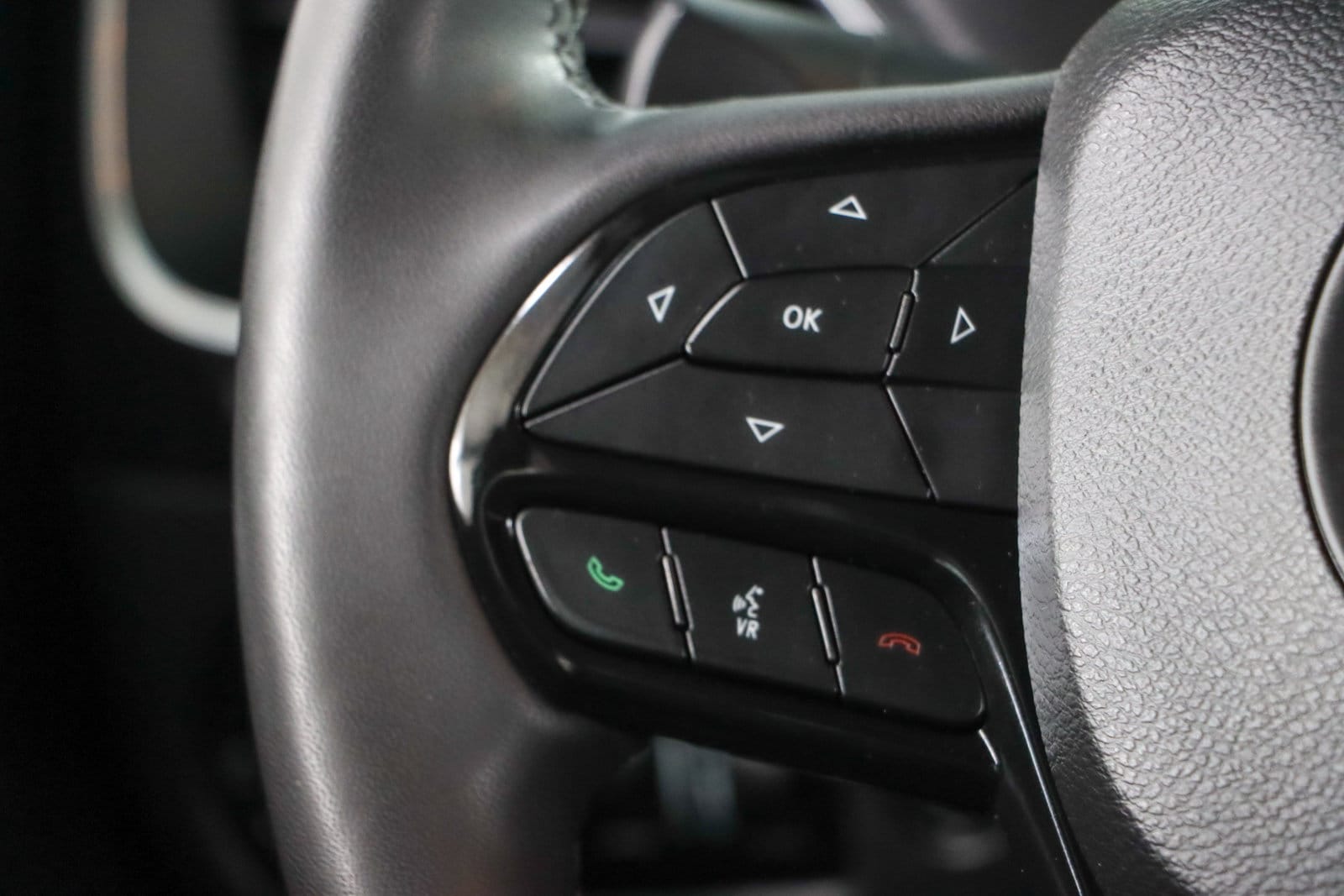 2023 Jeep Cherokee Altitude Lux - Photo 13