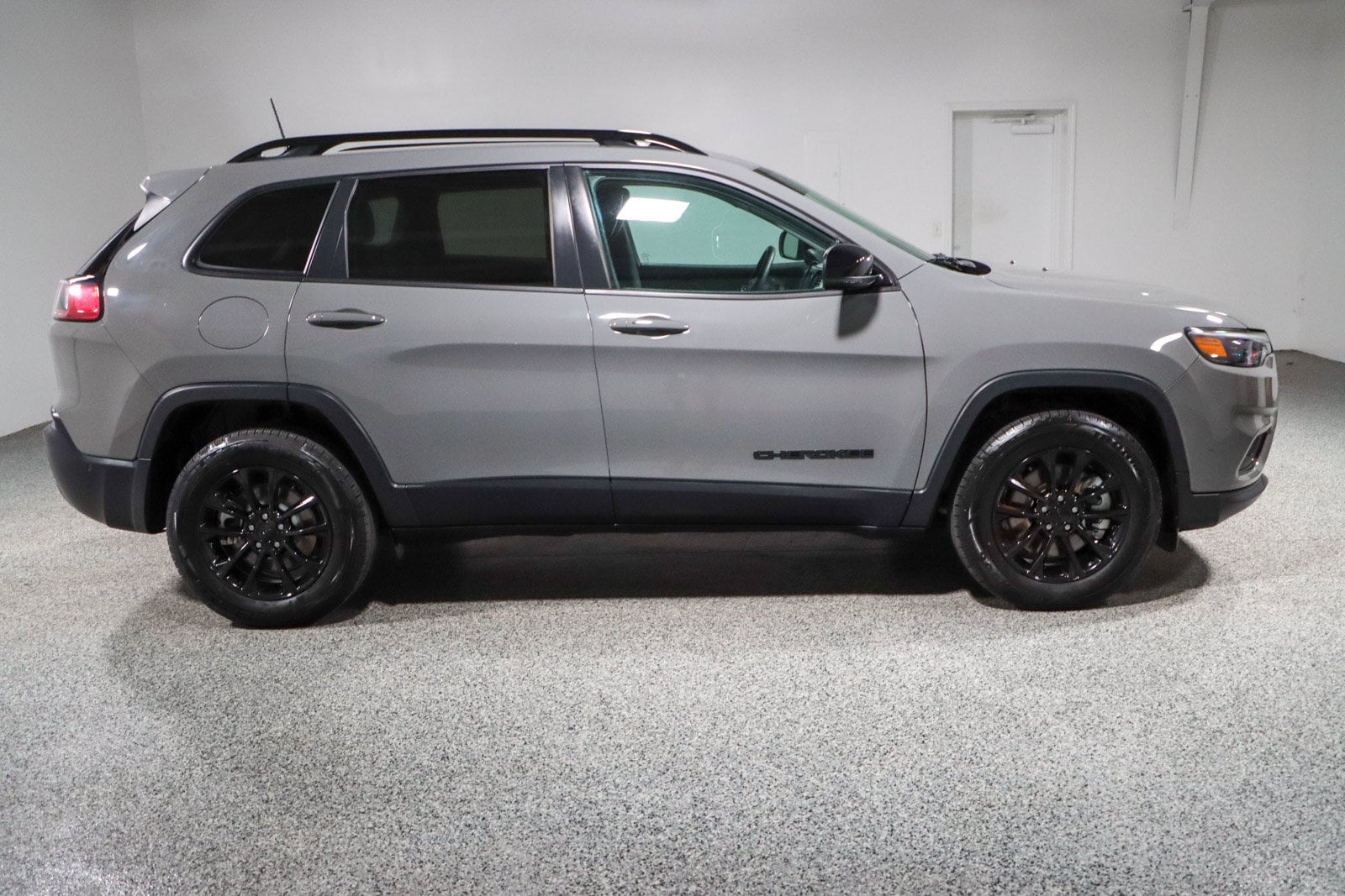 2023 Jeep Cherokee Altitude Lux - Photo 6