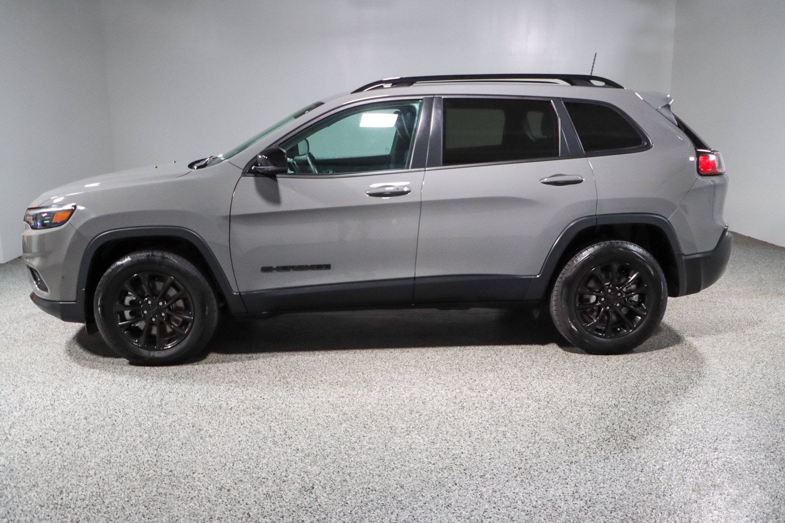 2023 Jeep Cherokee Altitude Lux - Photo 10