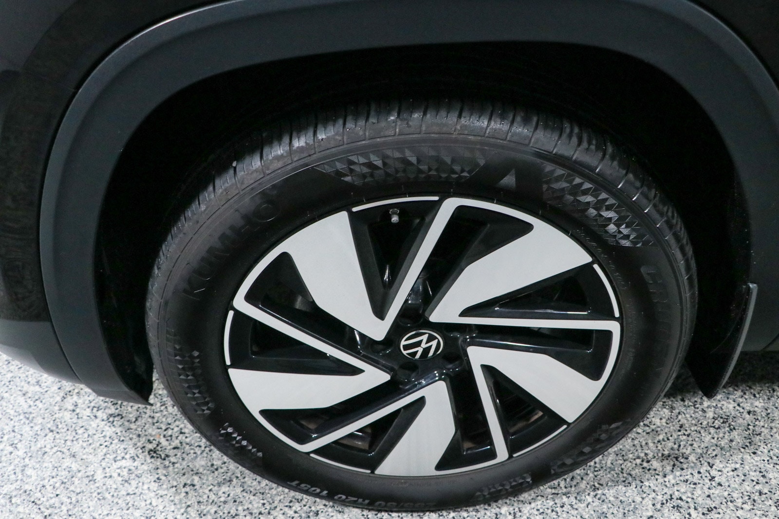 2024 Volkswagen Atlas SEL - Photo 11
