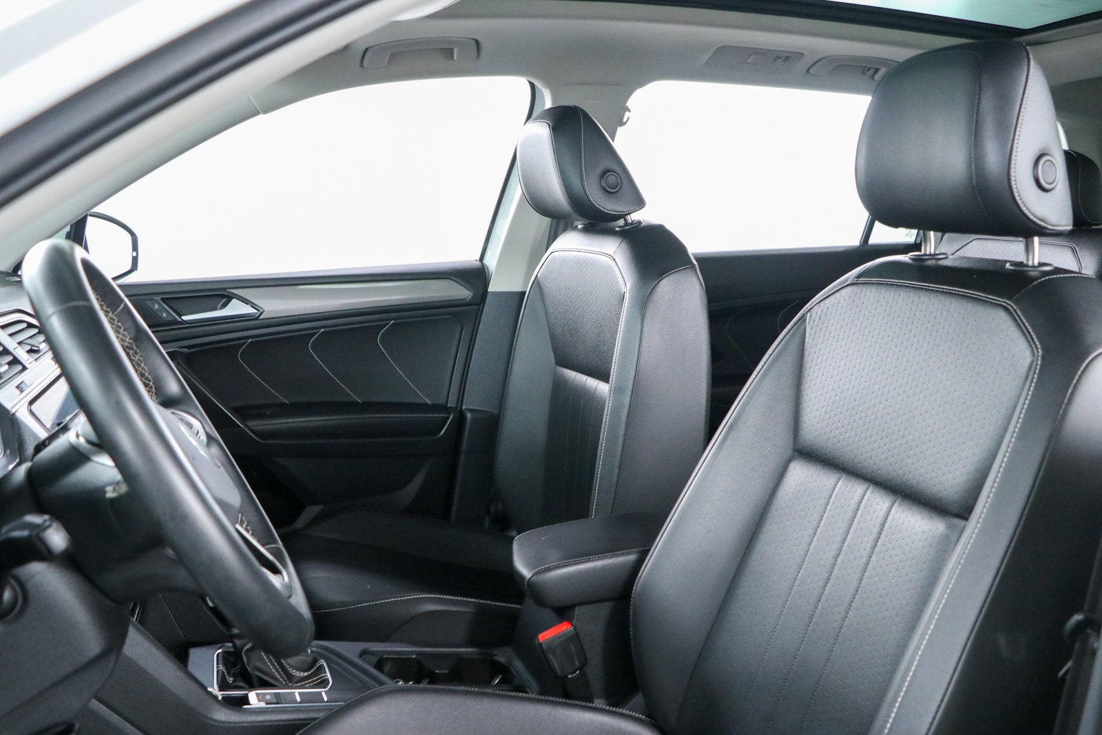 2023 Volkswagen Tiguan SE - Photo 24