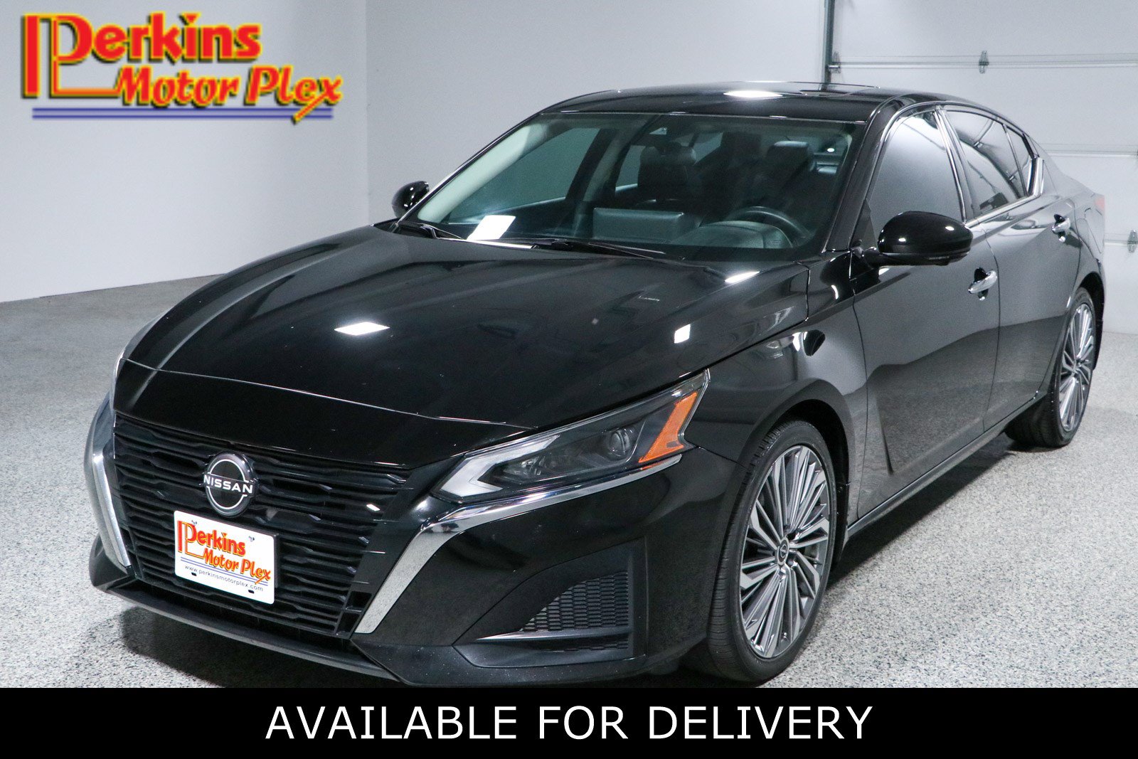 2023 Nissan Altima SL - Photo 1