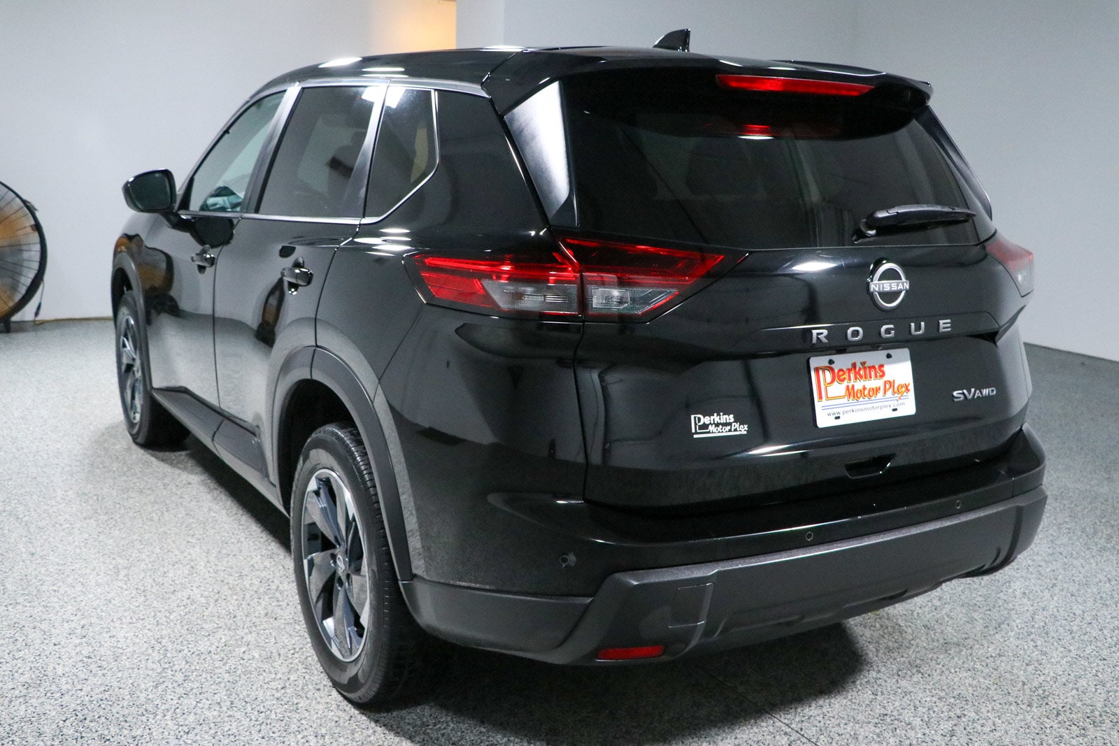2024 Nissan Rogue SV - Photo 9