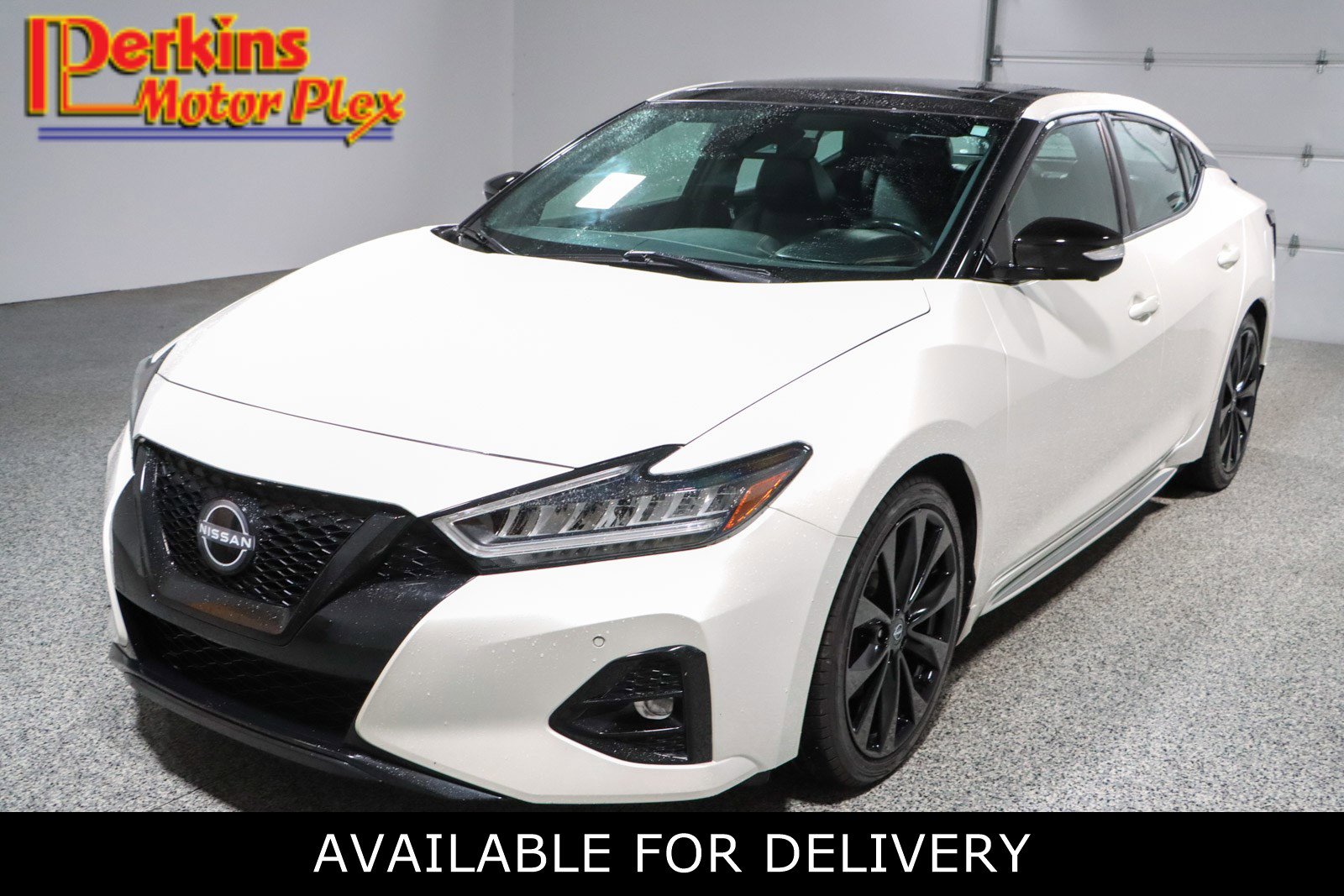 2023 Nissan Maxima SR