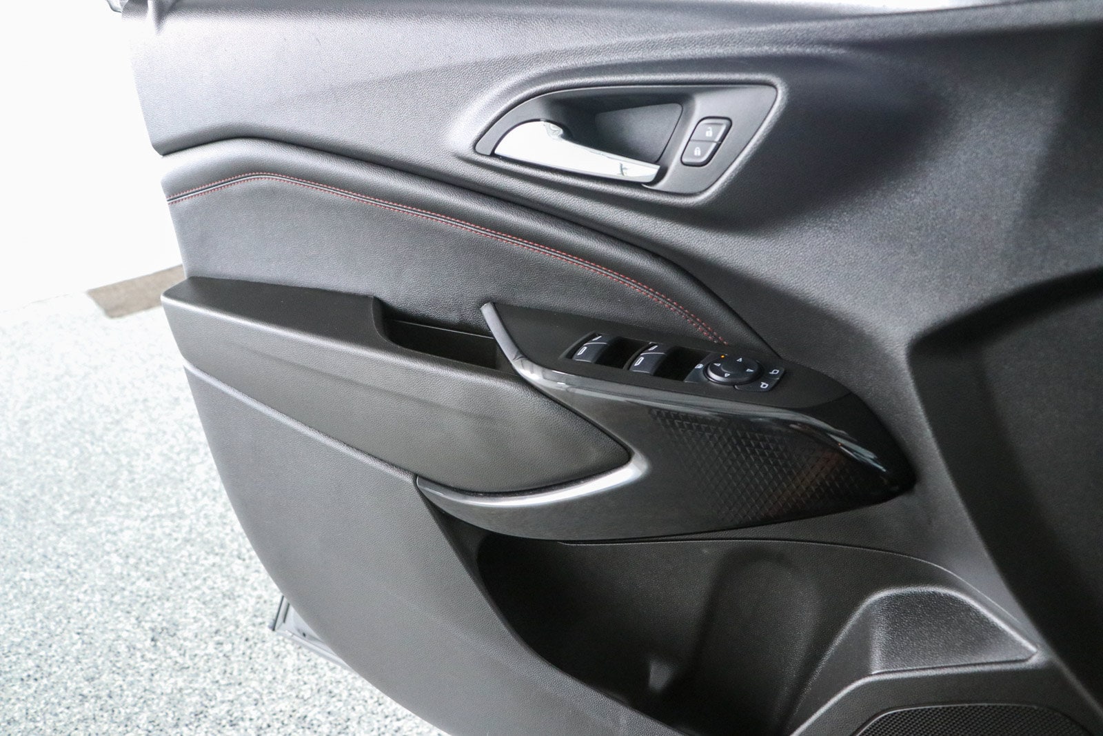2025 Chevrolet Trax RS - Photo 22