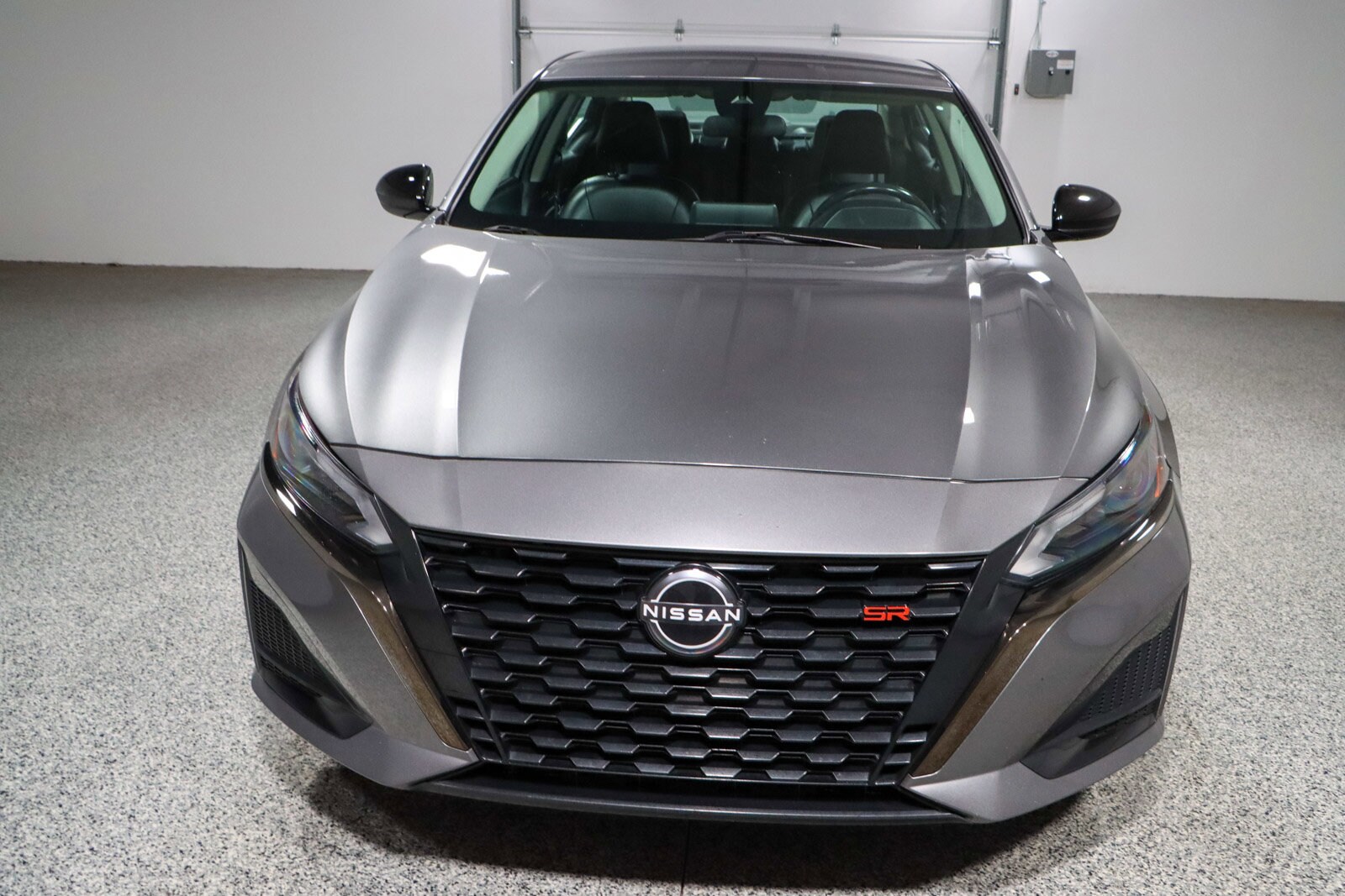 2023 Nissan Altima 2.5 SR photo 3