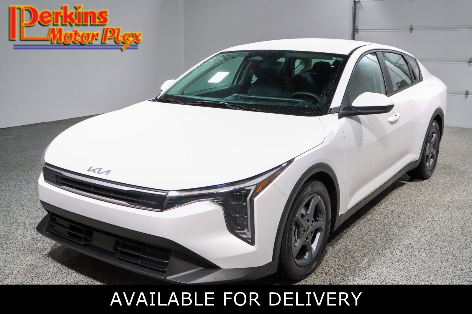 2025 Kia K4 LXS AT's photo