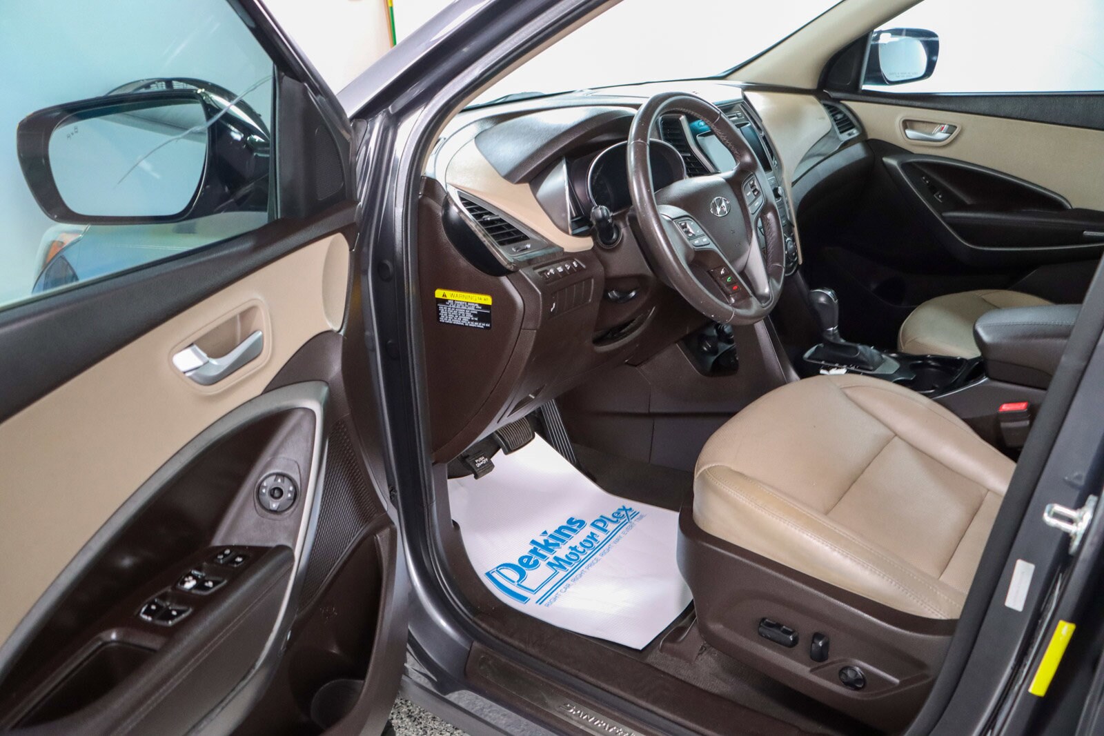 2017 Hyundai Santa Fe Sport photo 2
