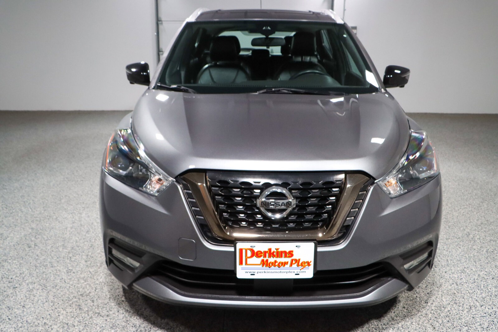 2020 Nissan Kicks SR photo 3