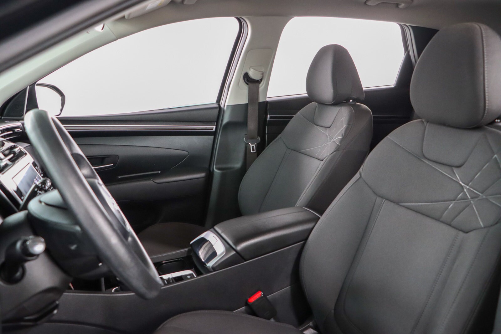 2023 Hyundai Tucson SE - Photo 23