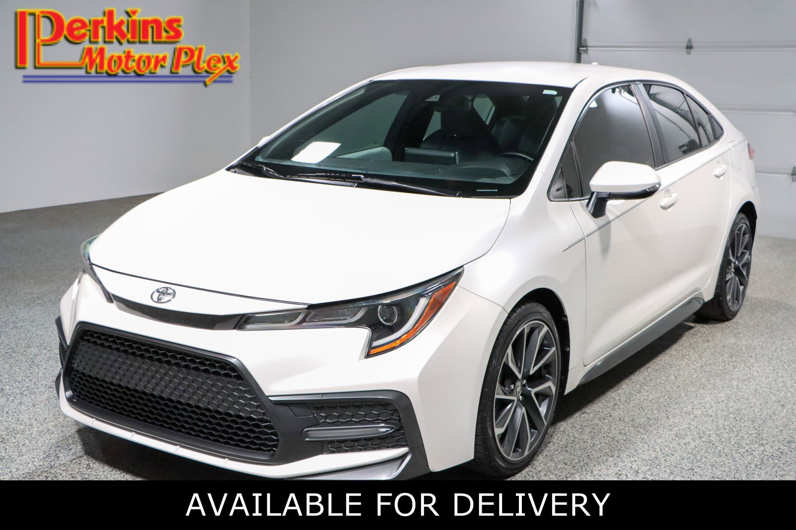 2020 Toyota Corolla SE AT's photo