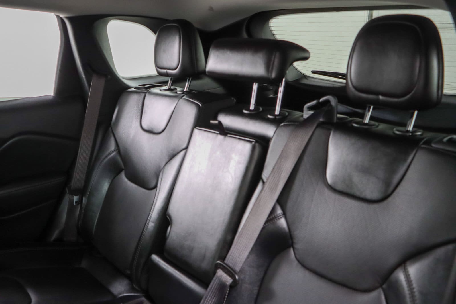 2023 Jeep Cherokee Altitude Lux - Photo 24