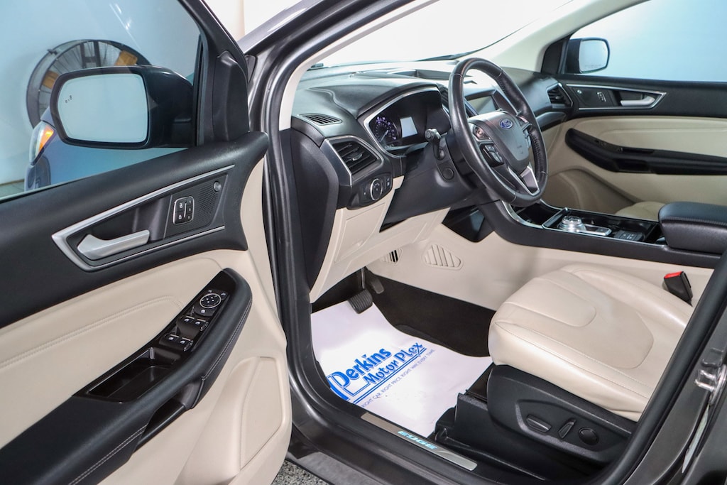 Used 2020 Ford Edge Titanium SUV