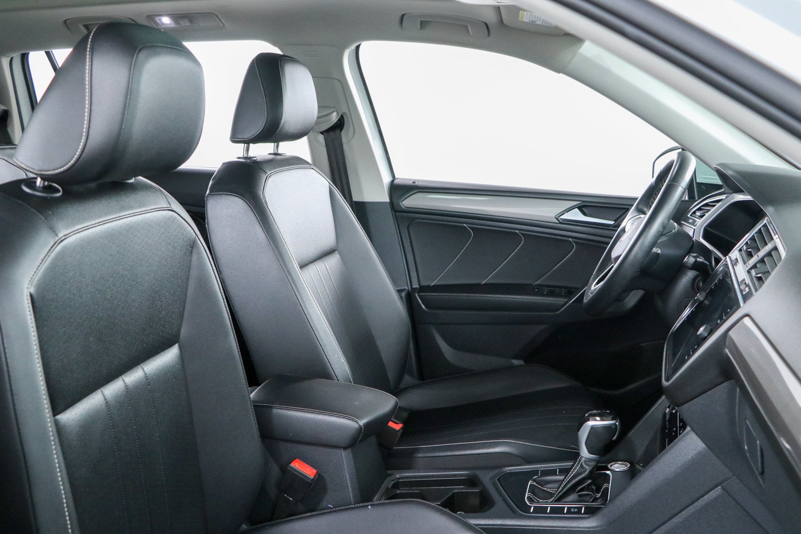 2023 Volkswagen Tiguan SE - Photo 28