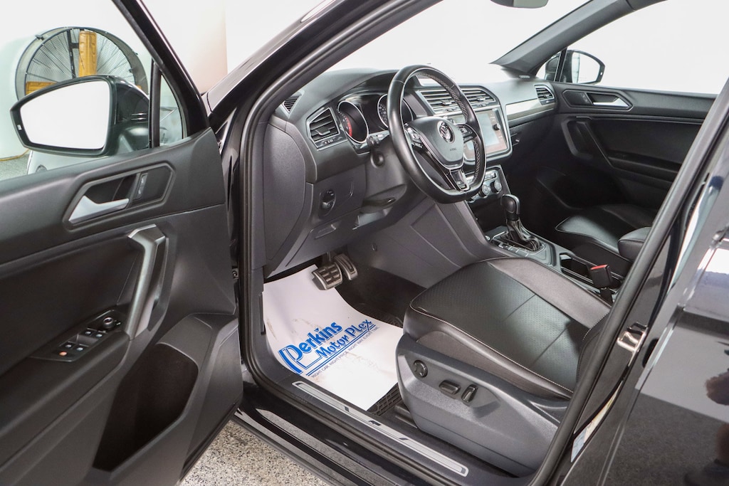 Used 2021 Volkswagen Tiguan SE R-Line Black SUV