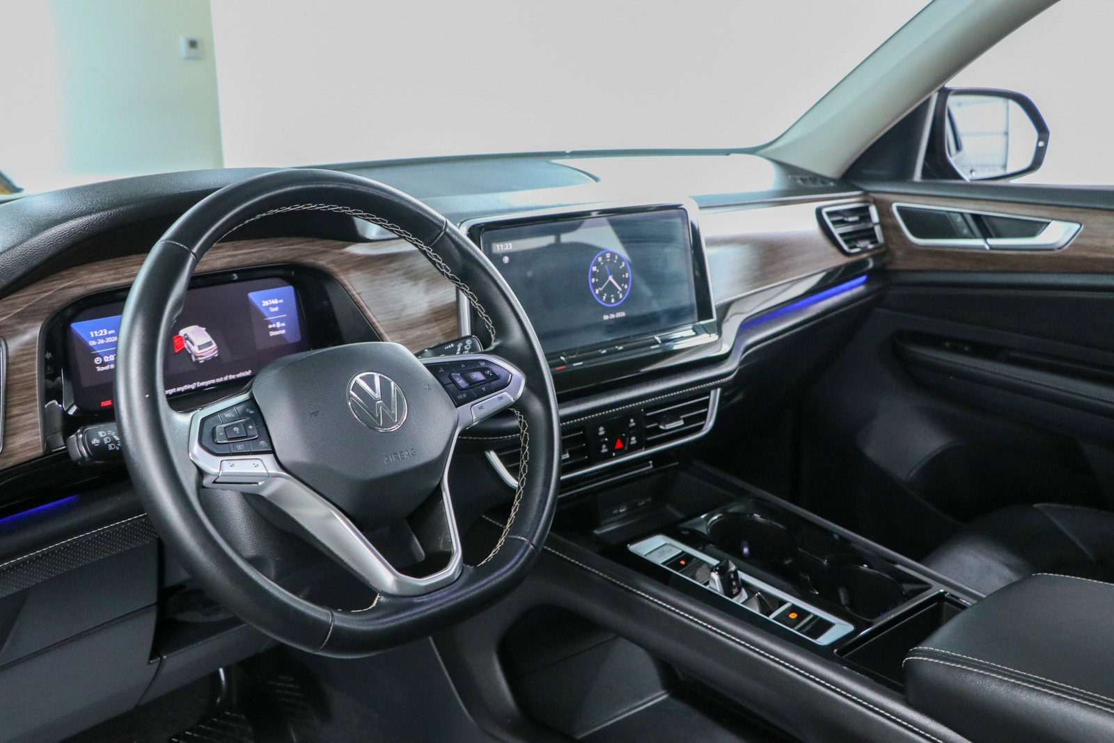 2024 Volkswagen Atlas SEL - Photo 23