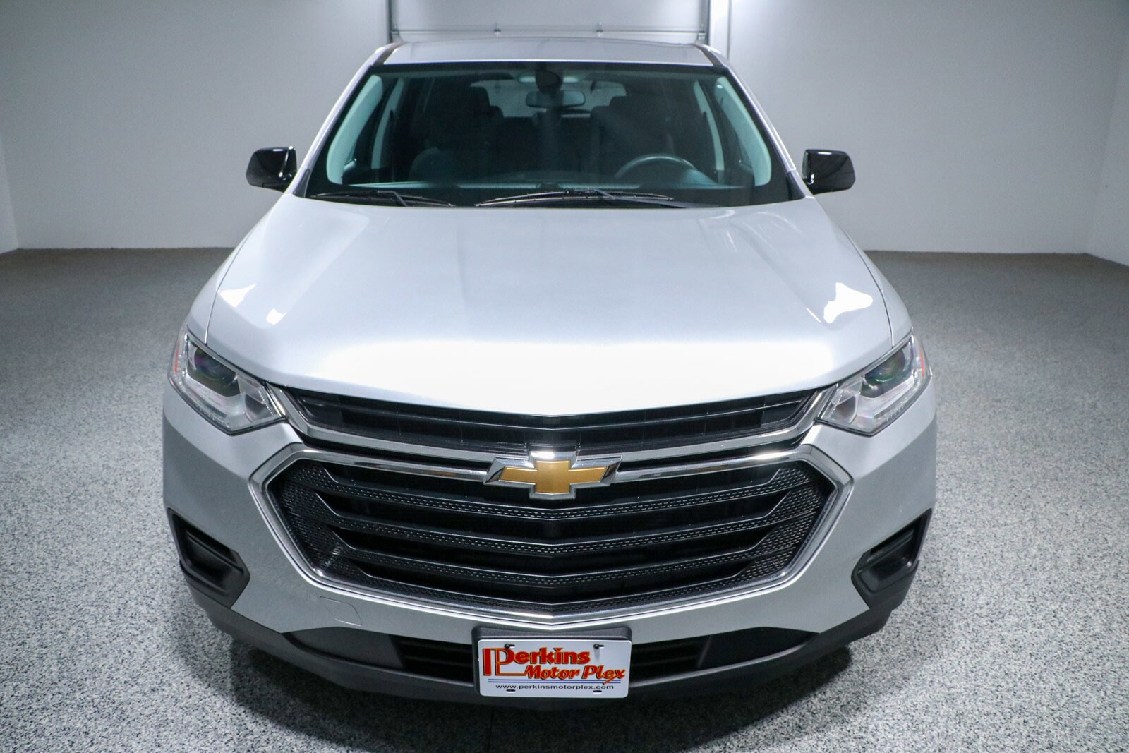 2020 Chevrolet Traverse LS photo 3