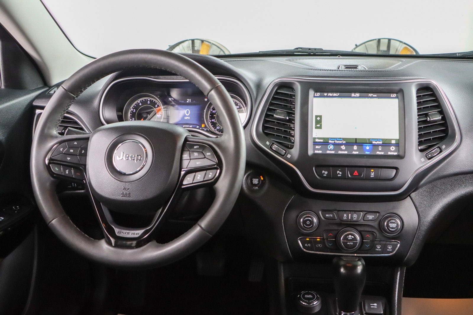 2023 Jeep Cherokee Altitude Lux - Photo 17