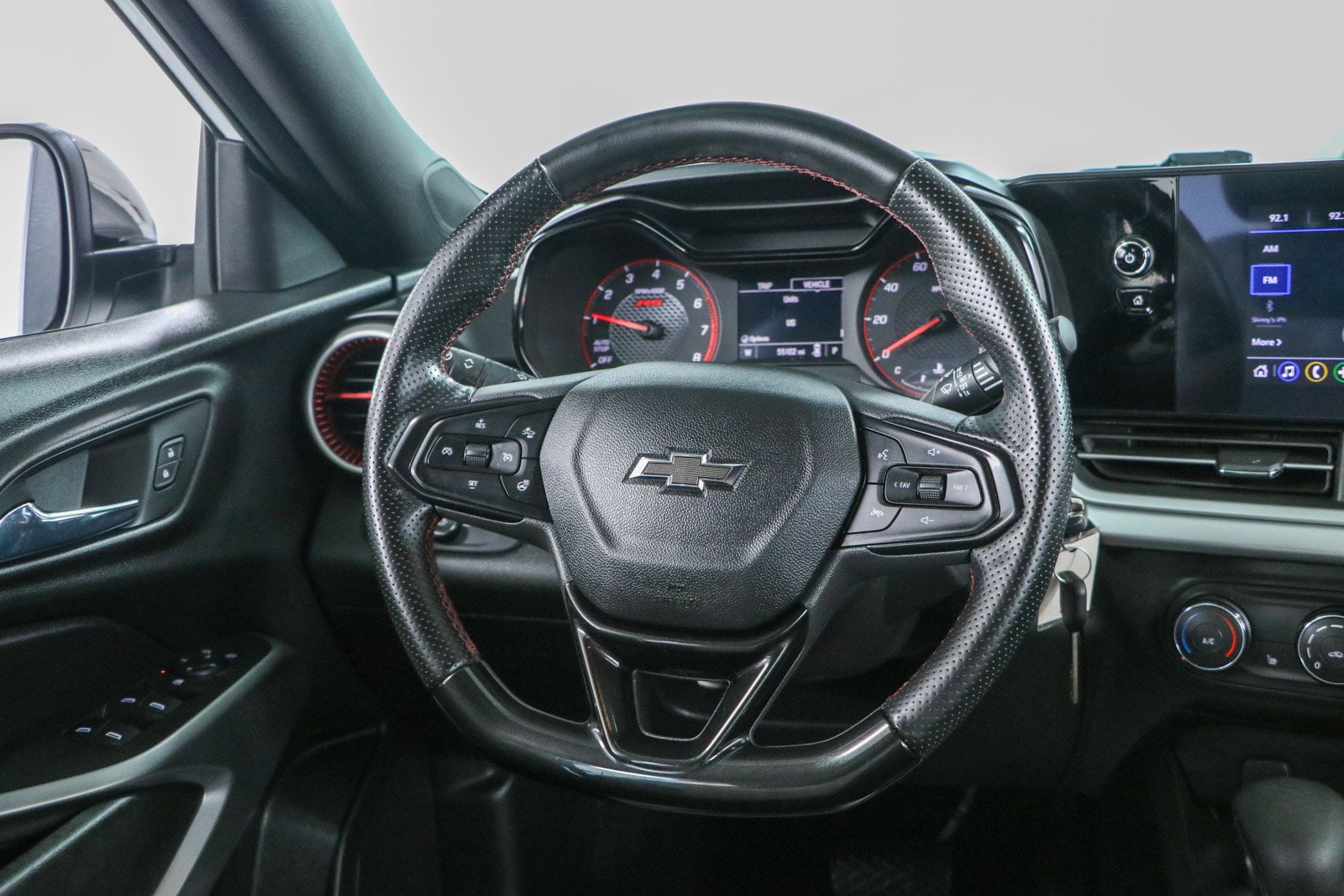 2024 Chevrolet Trax RS - Photo 12