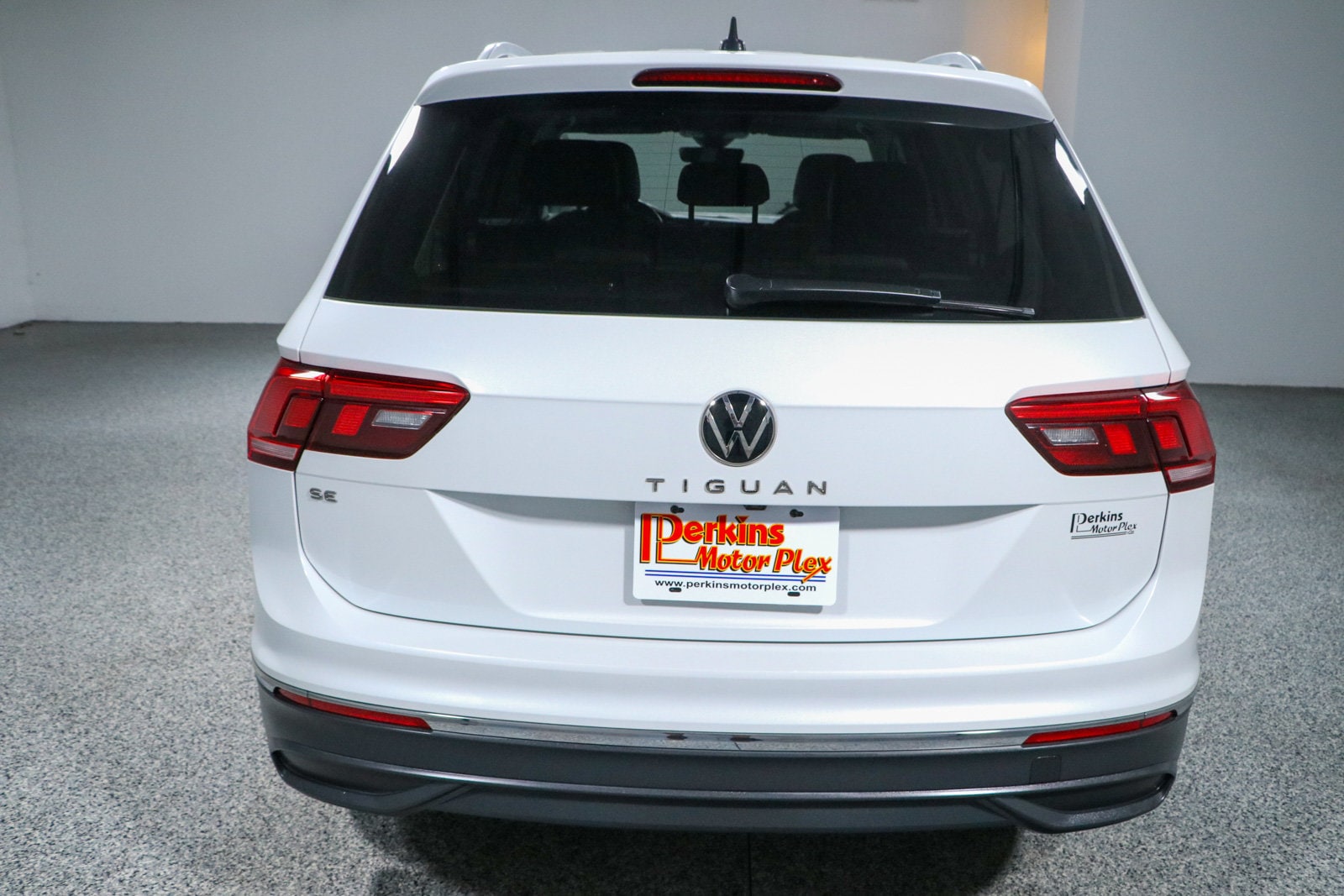 2023 Volkswagen Tiguan SE - Photo 8