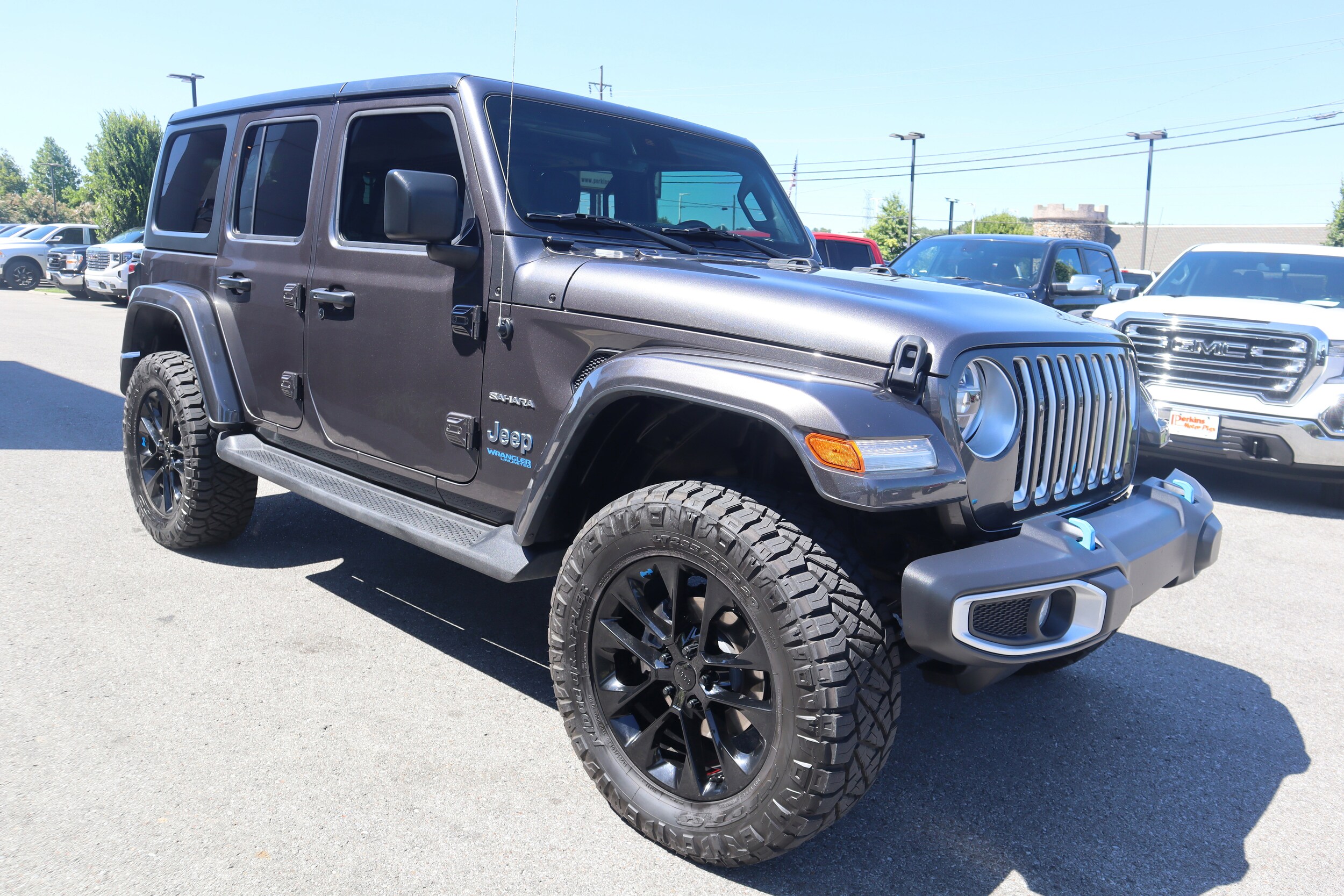 2022 Jeep Wrangler Unlimited Sahara 4xe photo 3