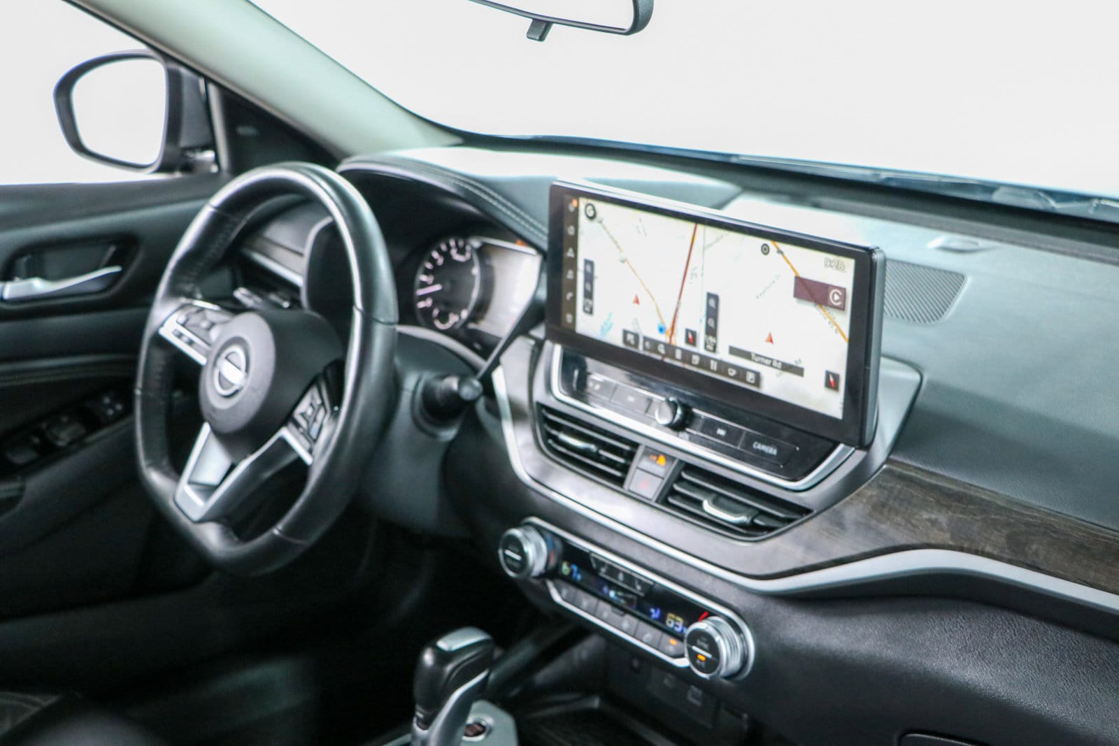 2023 Nissan Altima SL - Photo 26