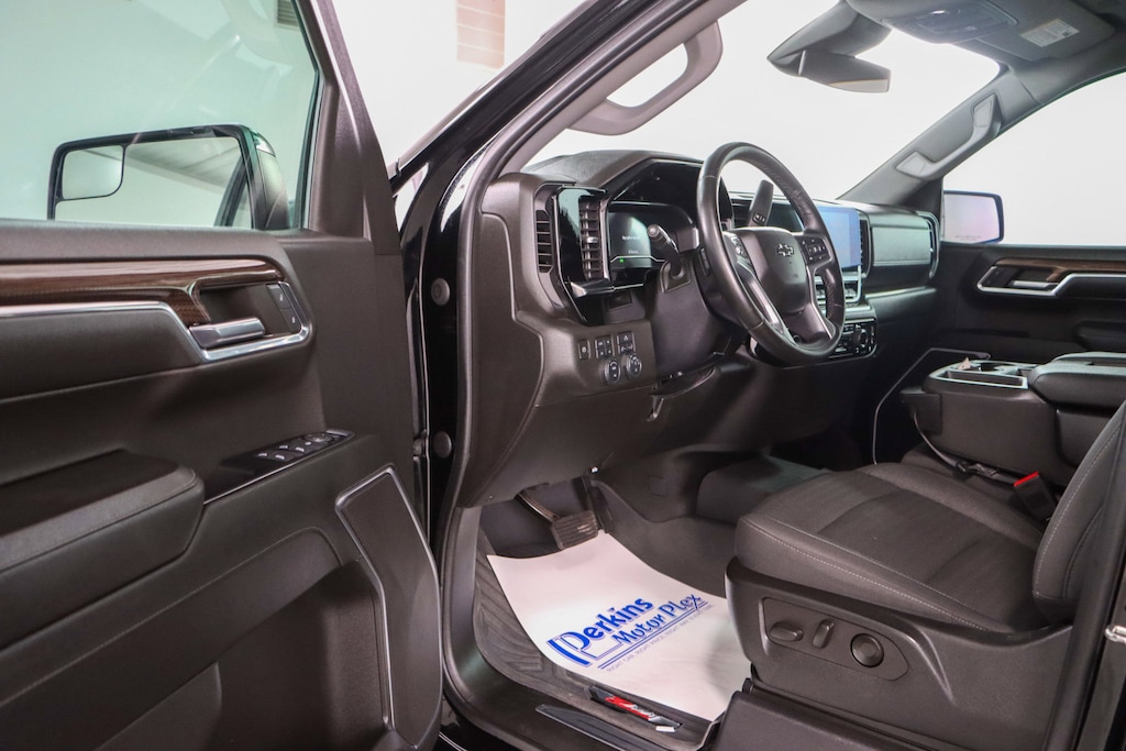 Used 2023 Chevrolet Silverado 1500 RST Z71 4X4 Truck Crew Cab