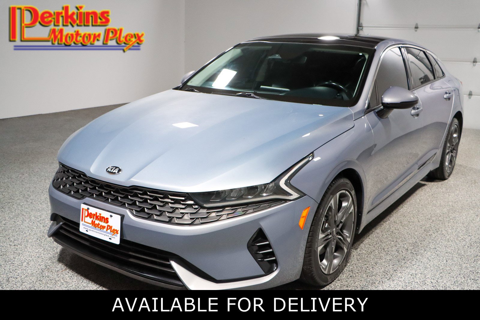 2021 Kia Optima EX FWD's photo