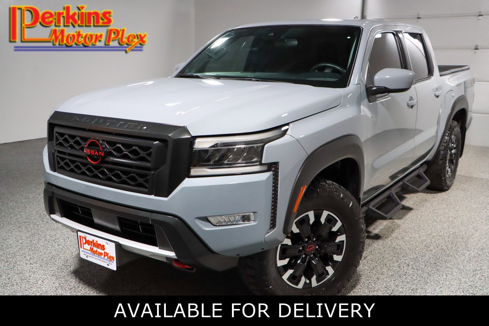 2023 Nissan Frontier PRO-4X Crew Cab 4X4's photo
