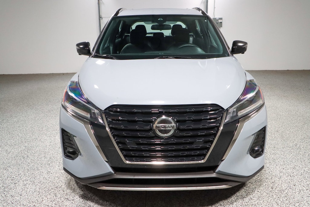 Used 2021 Nissan Kicks SR SUV