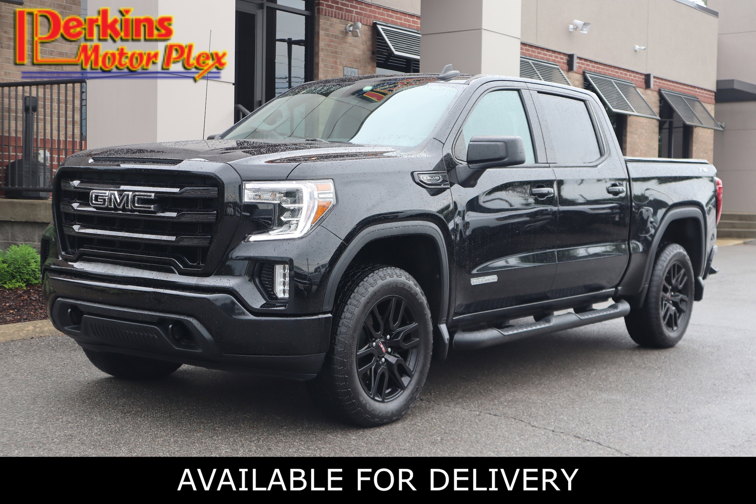 2021 GMC Sierra Elevation 4WD Crew Cab Short Box's photo