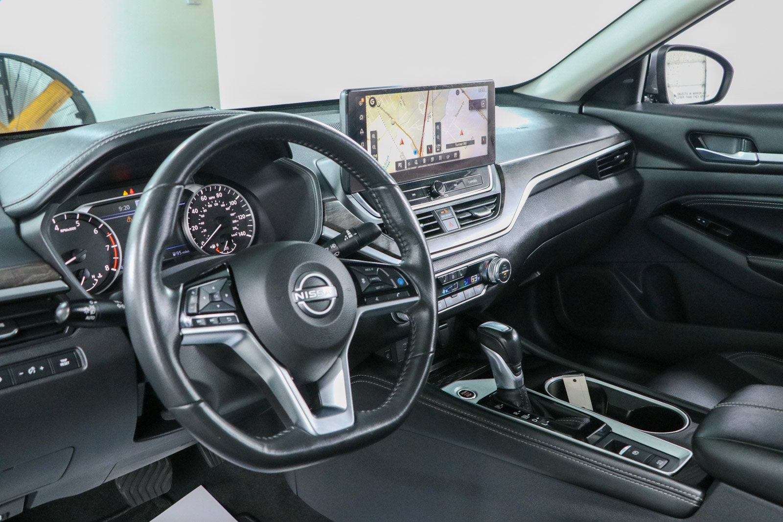 2023 Nissan Altima SL - Photo 23