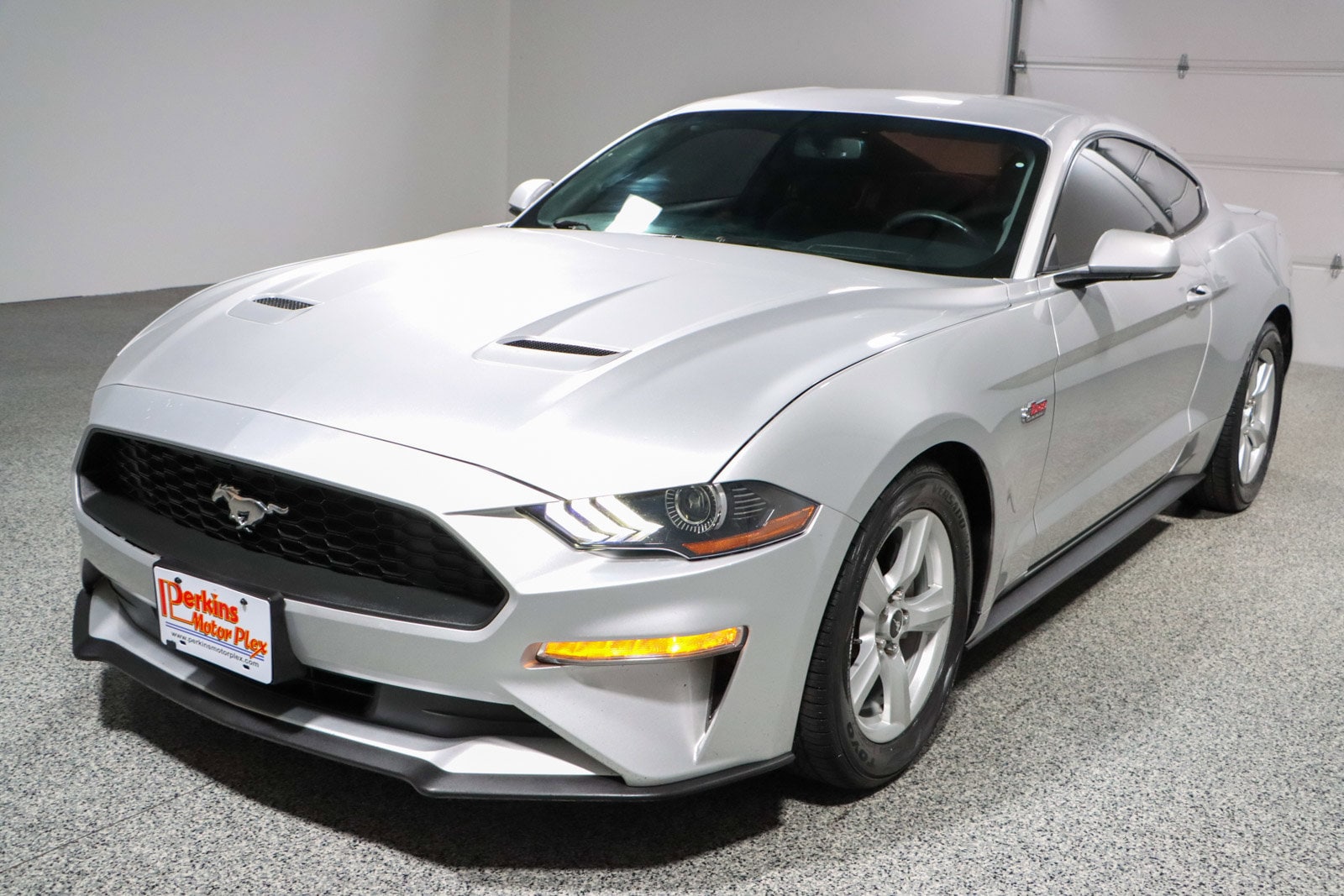 2018 Ford Mustang photo 4