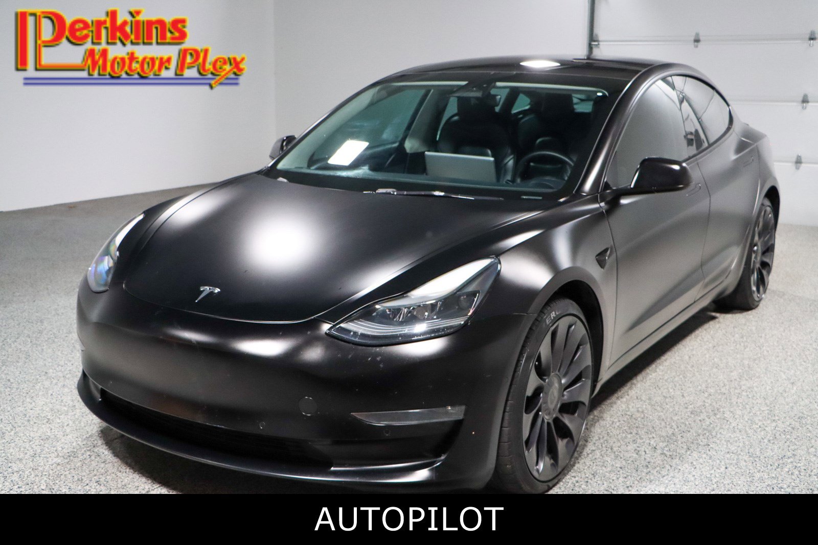 2022 Tesla Model 3 Performance's photo