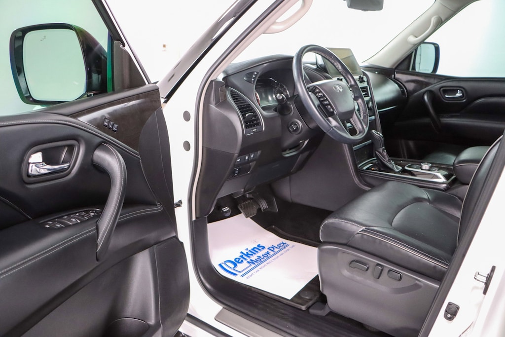 Used 2024 INFINITI QX80  SUV