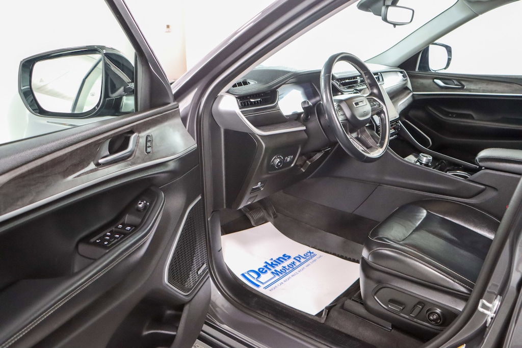 Used 2021 Jeep Grand Cherokee L Limited 4X4 SUV