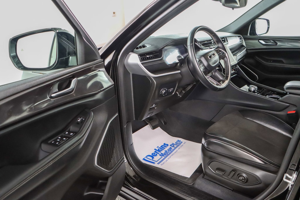 Used 2022 Jeep Grand Cherokee L Altitude SUV