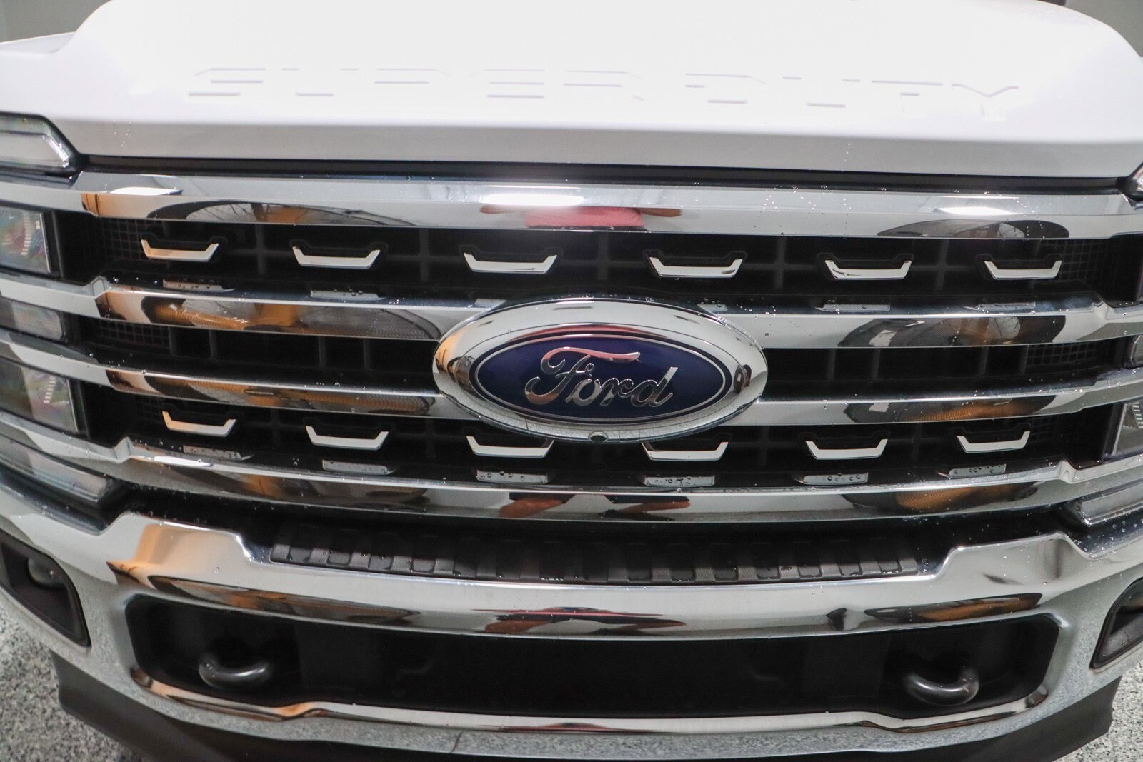 2024 Ford F-250 Lariat photo 3