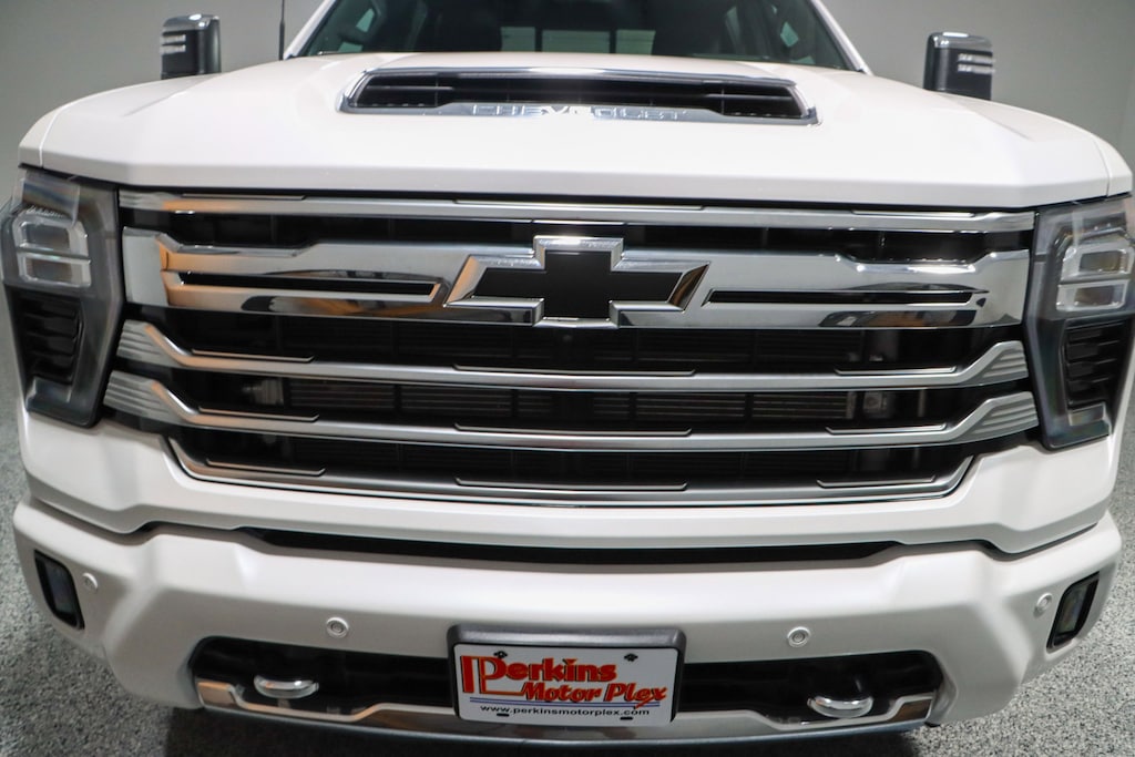 Used 2024 Chevrolet Silverado 3500HD High Country 4X4 Truck Crew Cab