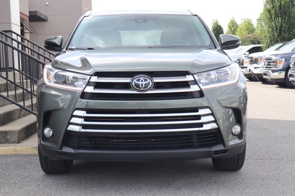 Used 2017 Toyota Highlander Limited SUV