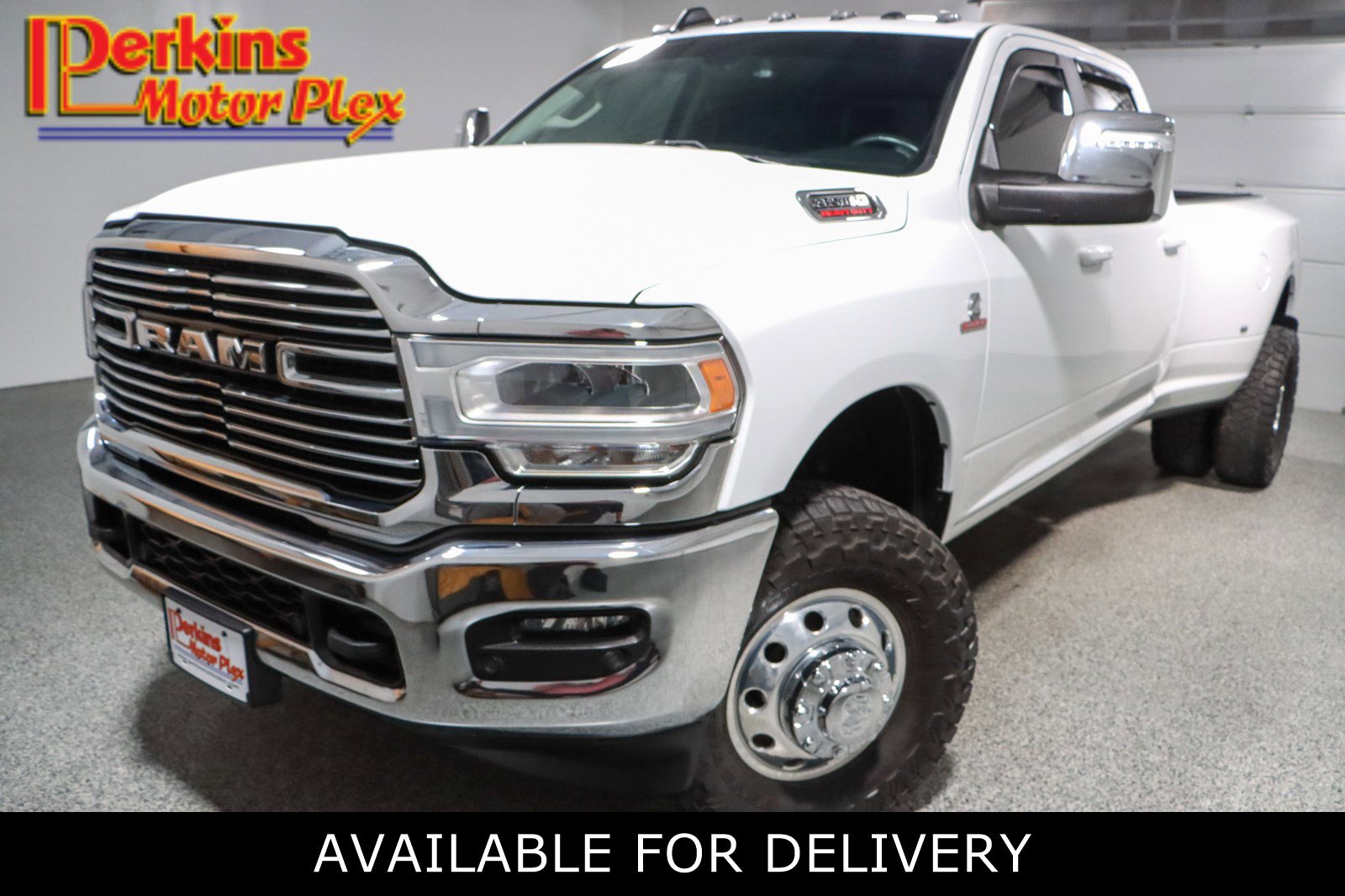 2024 RAM 3500 Laramie 4X4 Crew Cab LWB's photo
