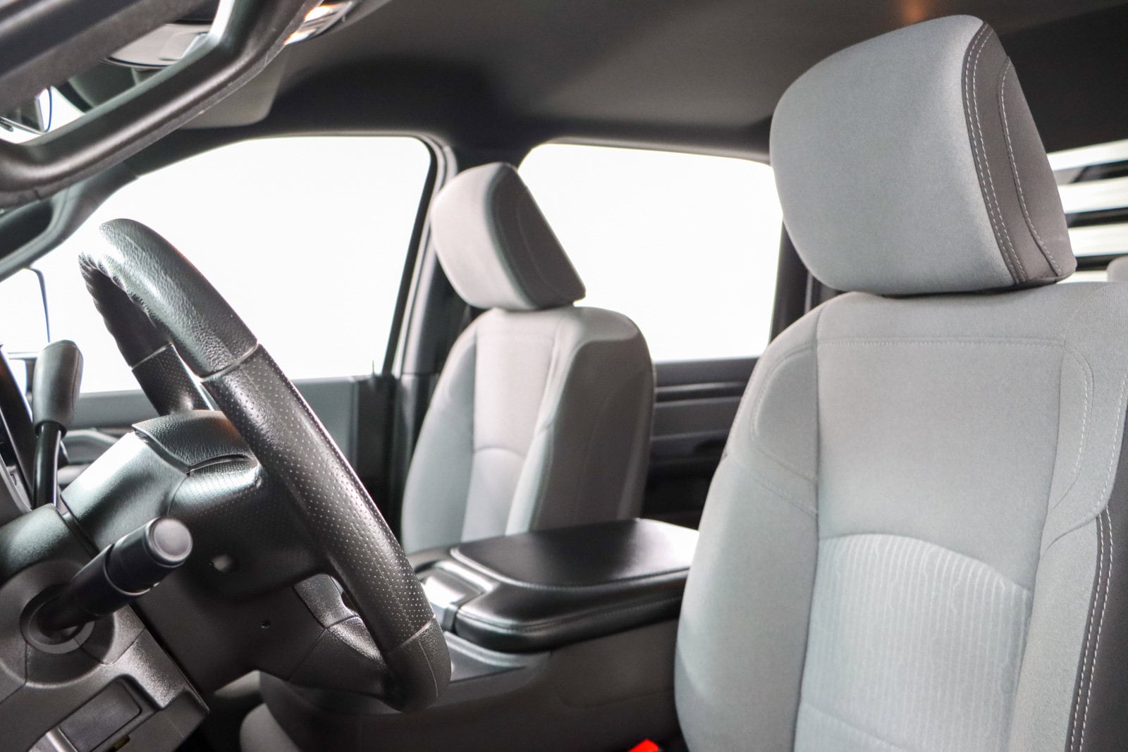 2023 RAM Ram 3500 Chassis Cab SLT - Photo 23