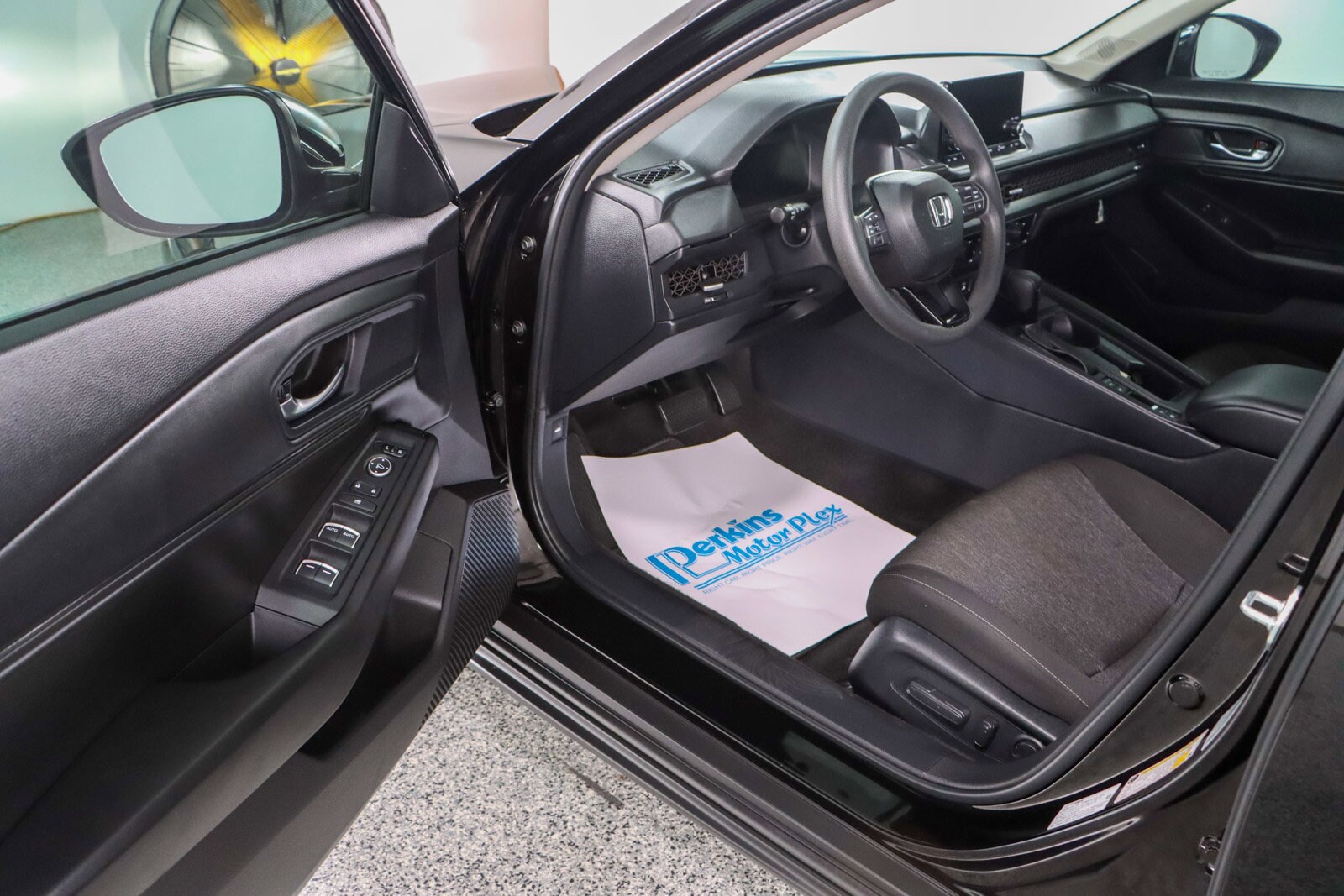 2023 Honda Accord EX photo 2