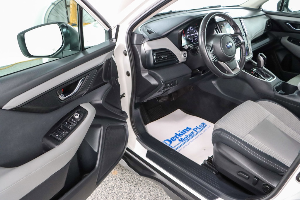 Used 2024 Subaru Outback Premium AWD SUV